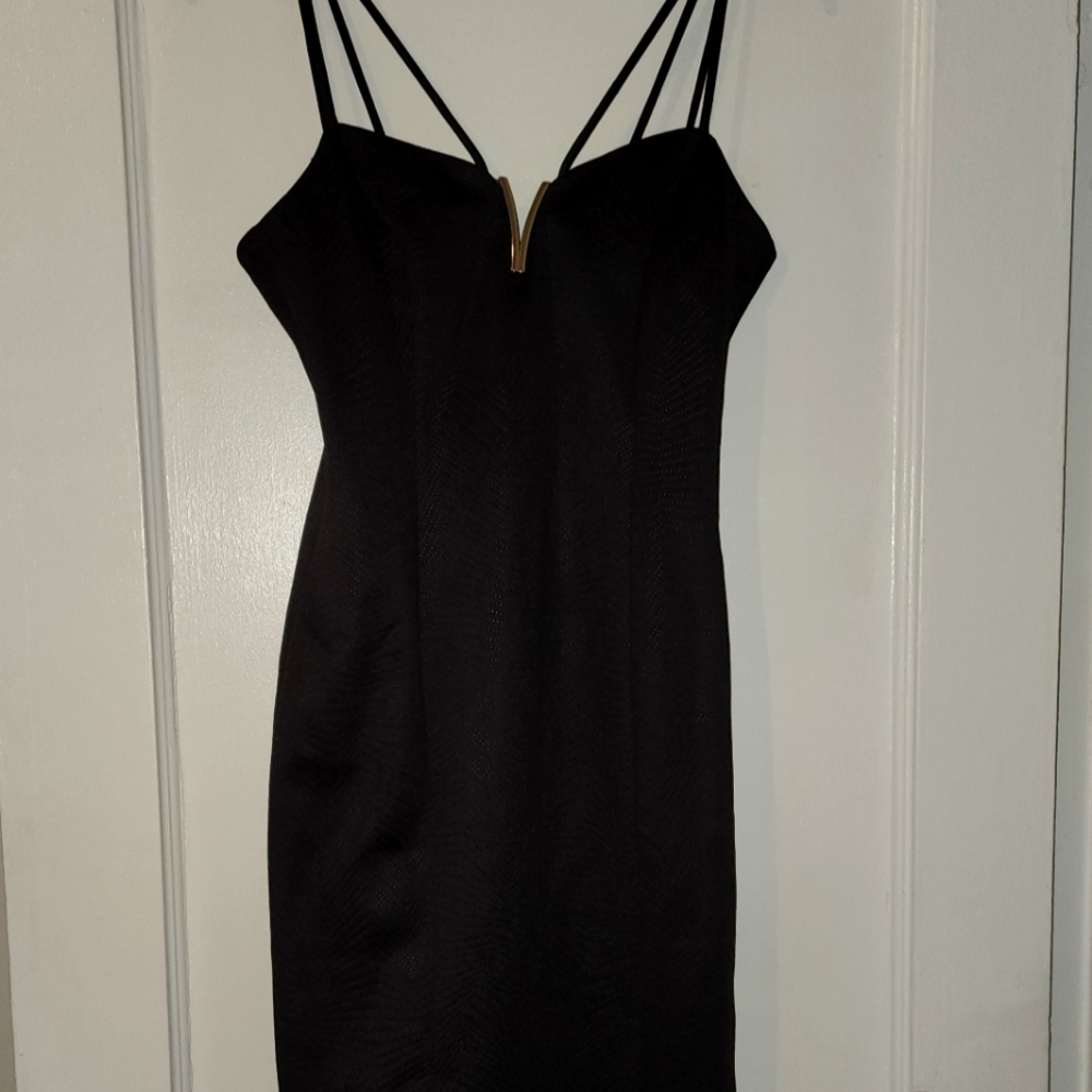 Guess: V Plated Strappy Midi Dress